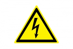 W08 Опасность поражения электрическим током (Пластик 250 х 250)